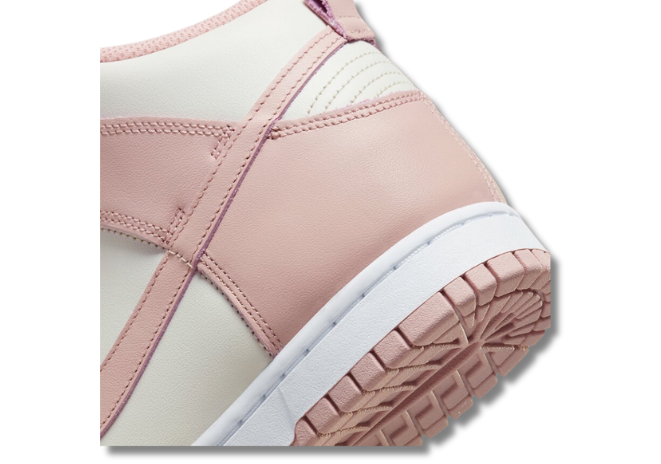 Dunk High Pink Oxford