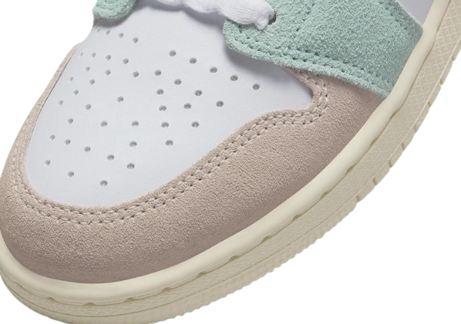 Jordan 1 Mid SE Pink Oxford